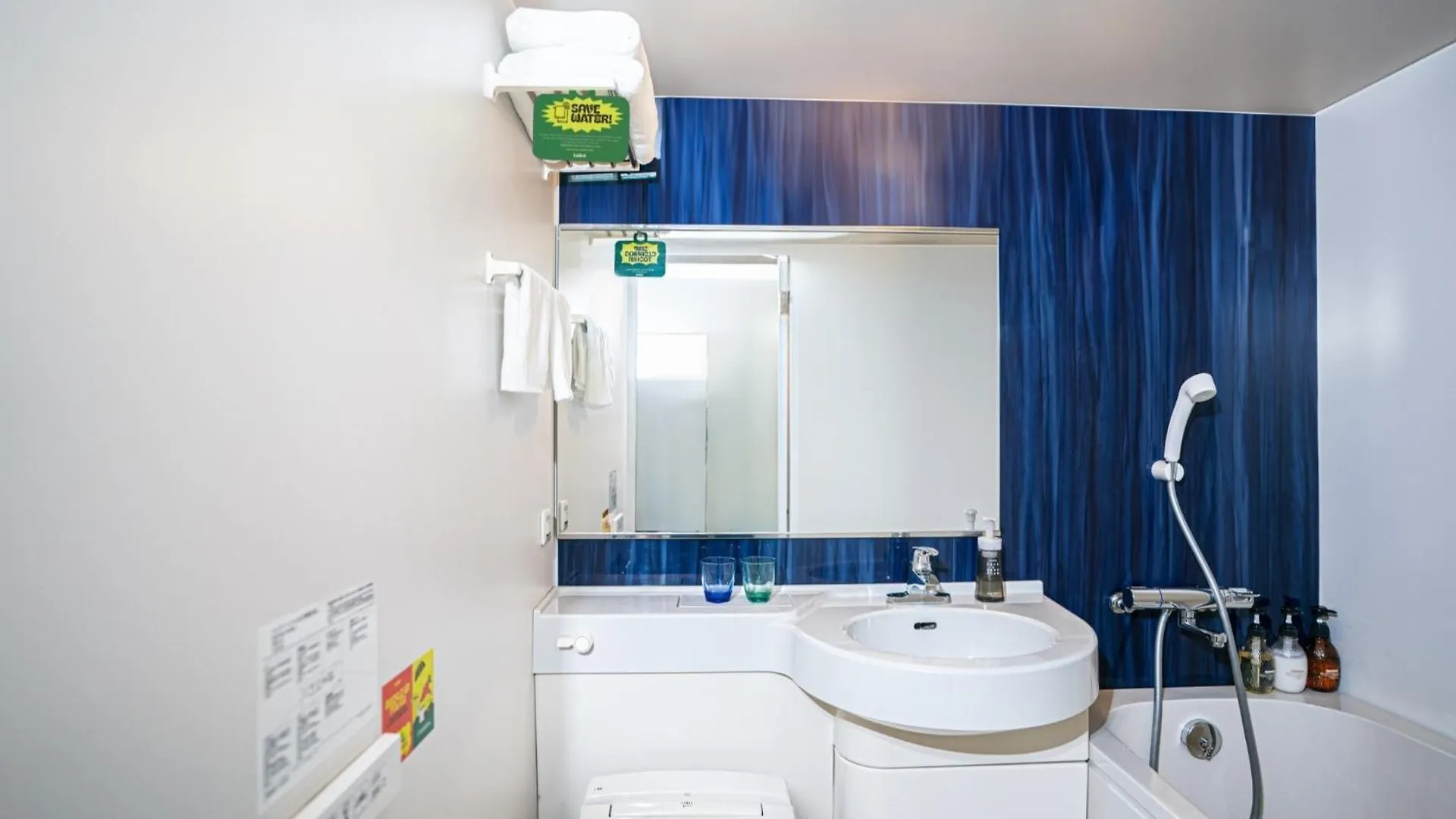 Lub D Osaka Honmachi - Vacation Stay 69799V 0*,  Giappone